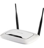 TP Link WR841N 300Mbps Dual Antenna Wireless N Router for Streaming - Image 2