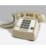 Cortelco ITT-2500-27F Desk Phone with Flash & Message Light - Image 2